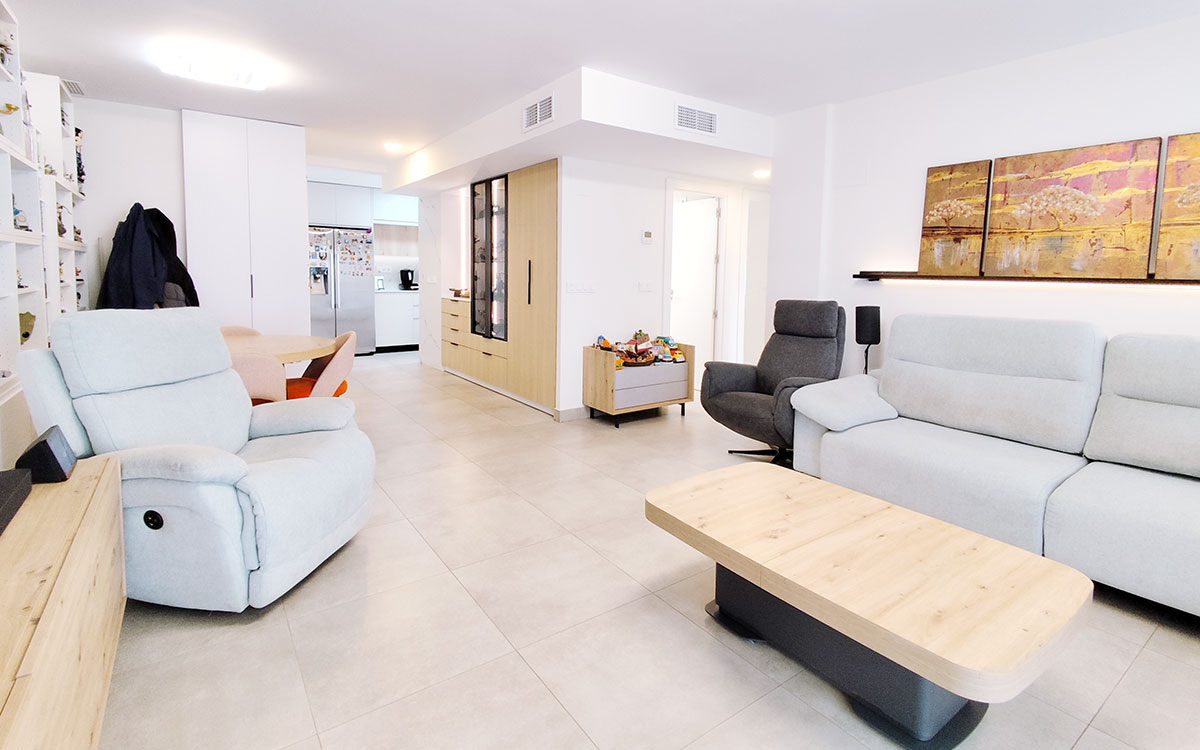 Con garaje, trastero, piscina y gimnasio | El Nido Inmobiliaria